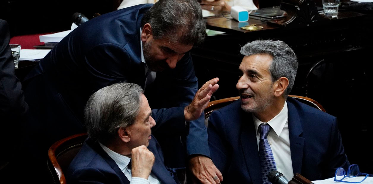 Senado y política